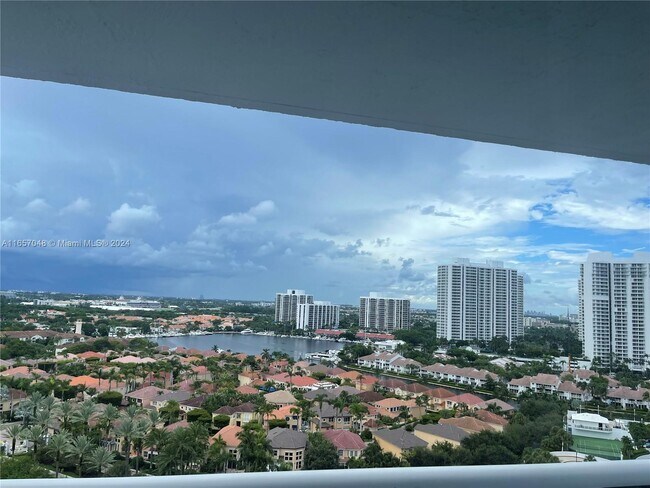 Photo - 20505 E Country Club Dr Unit 1833