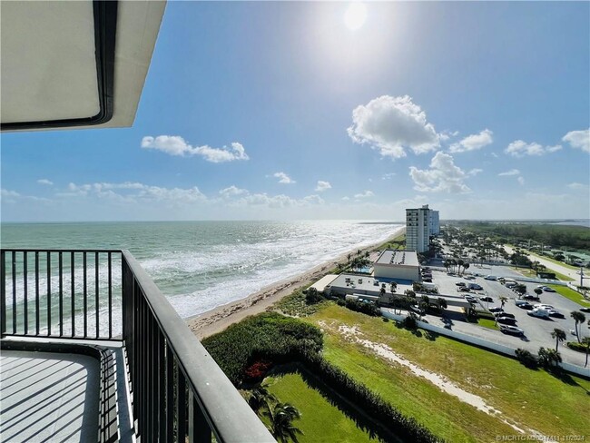 Photo - 9650 S Ocean Dr Unidad 1409 Rental