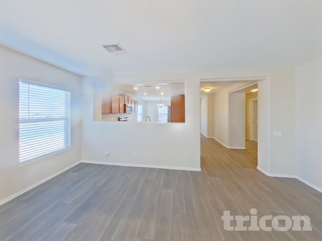 Photo - 43683 W Arizona Ave