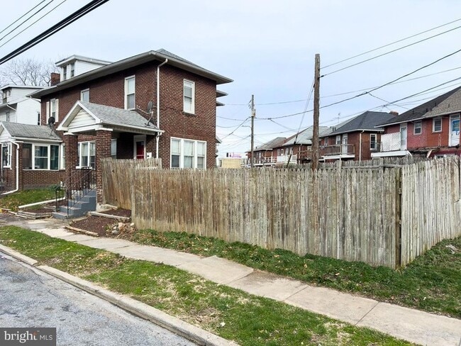 Photo - 1620 Randolph St