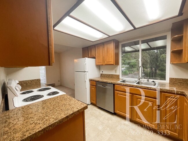 Photo - Spacious Duplex with Covered Porches & Garage