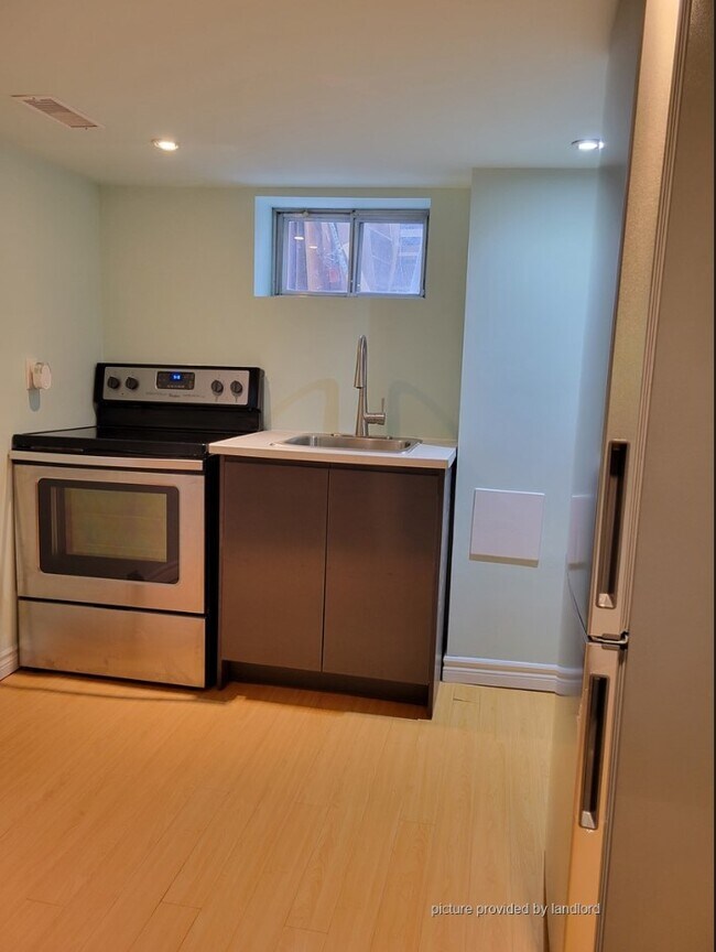 Photo - MARLEE AVENUE-EGLINTON AVE WEST Unit Basement