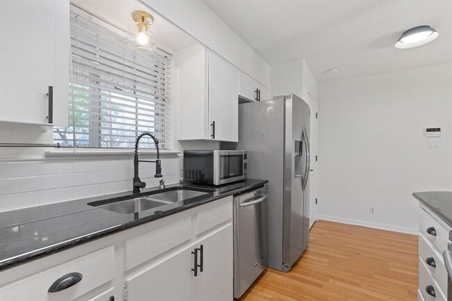 Photo - 2407 Southland Dr