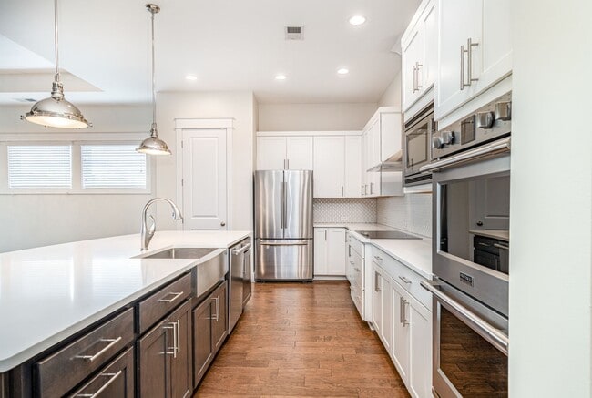 Photo - Stunning all one-level home in Hendersonvi...