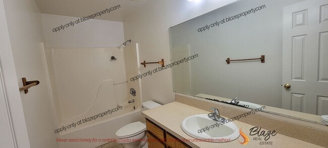 Photo - 3132 Walnut St