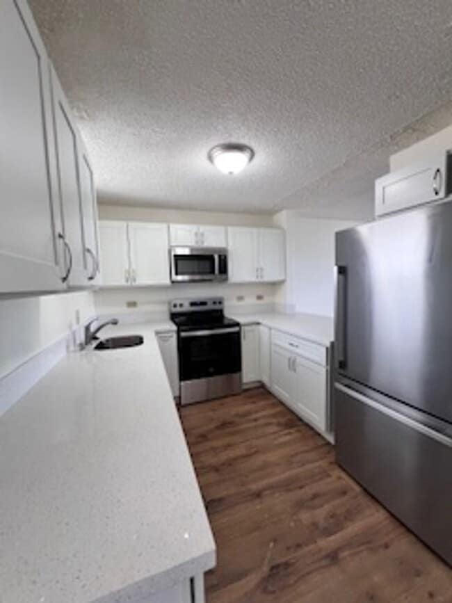 Building Photo - 2-Bedroom, 2-Bath Condo for Rent at Surfview Unit 501