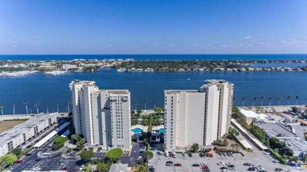 Building Photo - 1801 S Flagler Dr Unit 1104 Rental