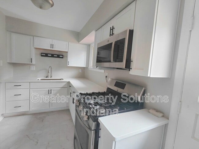 Photo - 8203 Rutledge St