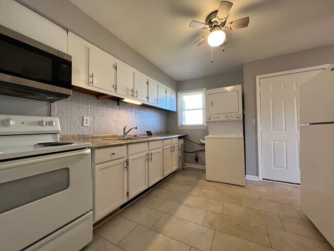 Photo - Cromwell2411 Unit 2411