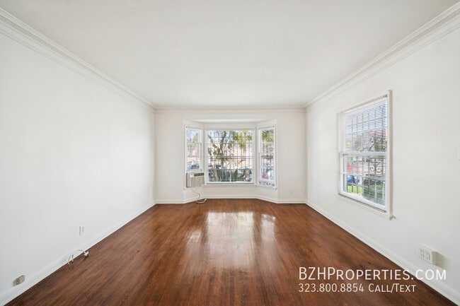 Building Photo - 7758 Rosewood Ave