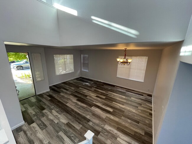 850 Saffron Dr