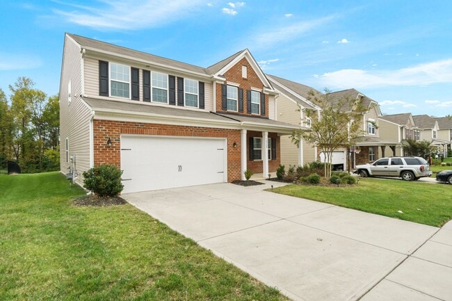 Photo - Beautiful spacious Home in Berewick community in Steel Creek Fence in Yard