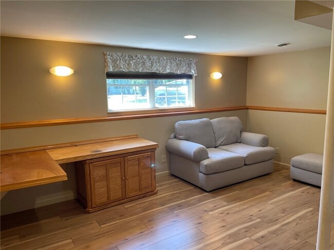Building Photo - 3667 NY-364 Rental