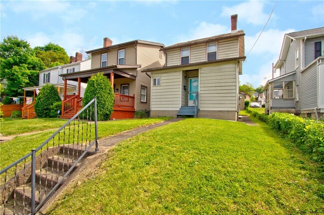 Photo - 1704 State Ave