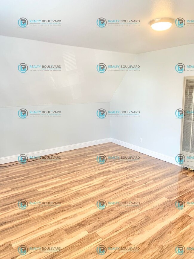 Photo - 1 Bedroom 1 Bath -Cozy & Convenient Living close to UNR, Downtown Reno and Freeway Access!