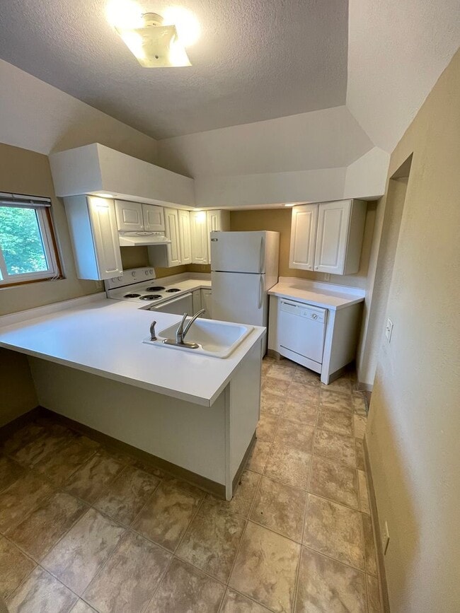 Photo - 4729 McCulloch St Unit 2