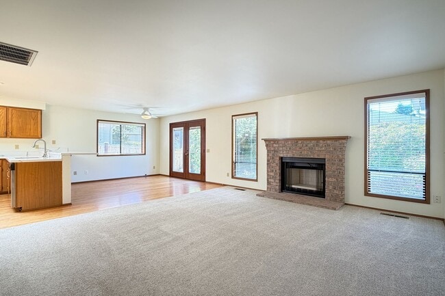 Photo - 3bd/2ba Bellevue Home