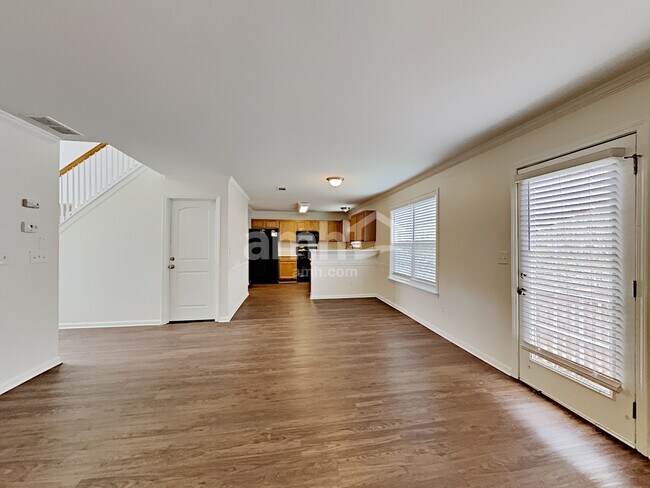 Photo - 3758 White Pine Rd