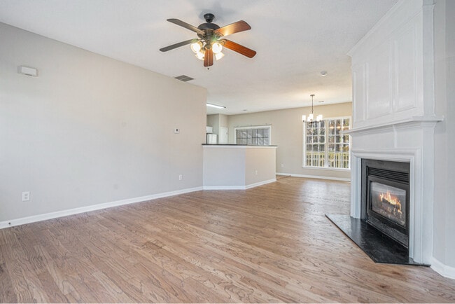 Photo - 2894 Regent Walk Dr