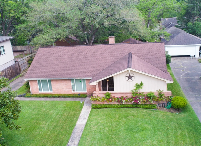 Photo - 614 Bendwood Dr