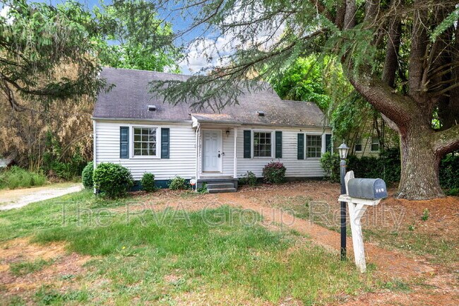 Photo - 819 Boroughbridge Rd