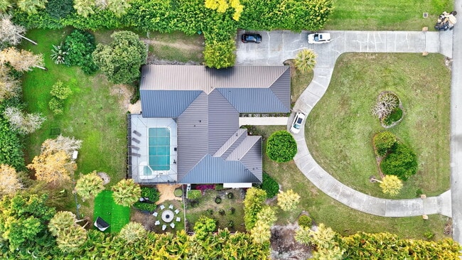 13302 Doubletree Cir