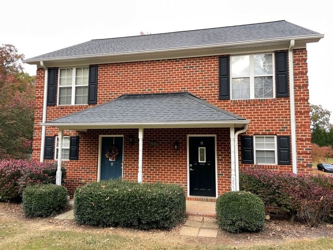 Building Photo - 1304 Unit 2950-B