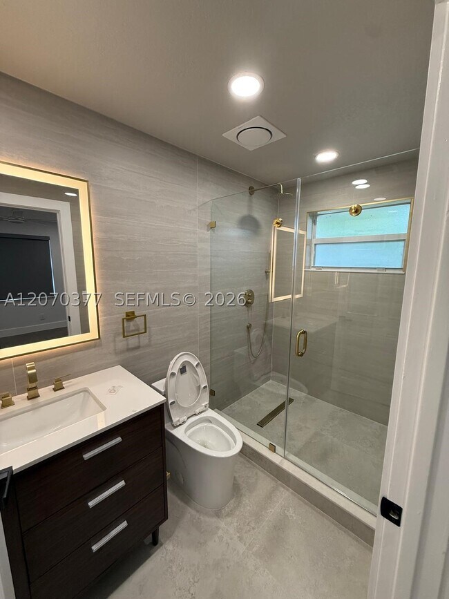 17 SW 6th St