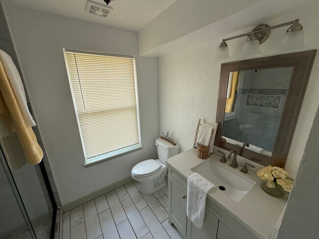 Photo - $200 off your move in by 10/1!  Completely...