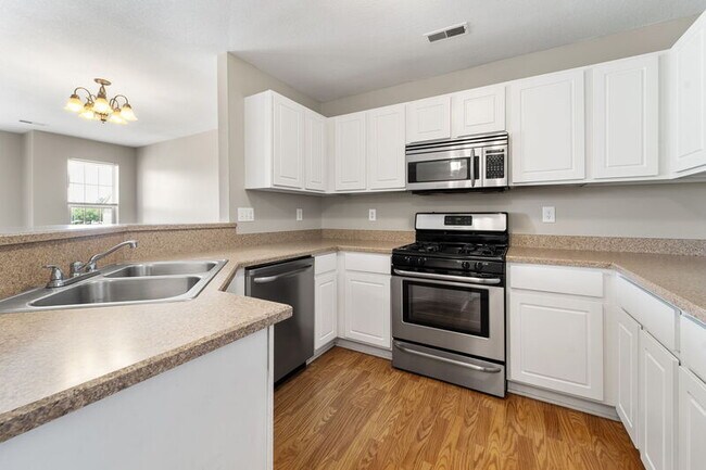 Photo - 103 Taddeo Dr