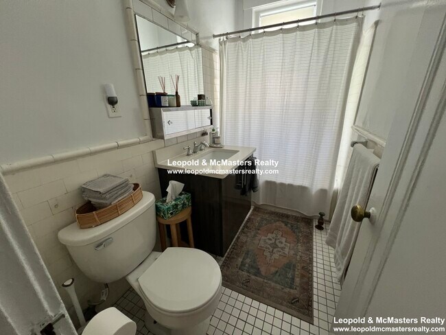 Photo - 80 Winchester St Unit 80 Winchester street 2