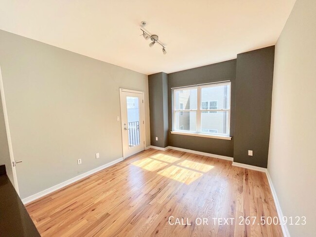 Building Photo - 531 Budd St Unit 2C