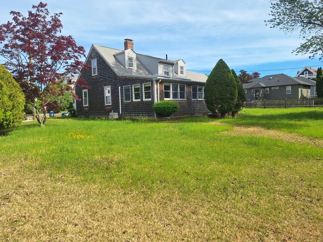 Photo - 105 Keith St