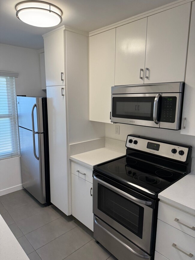 Photo - 310 S Sherbourne Dr Unit 111