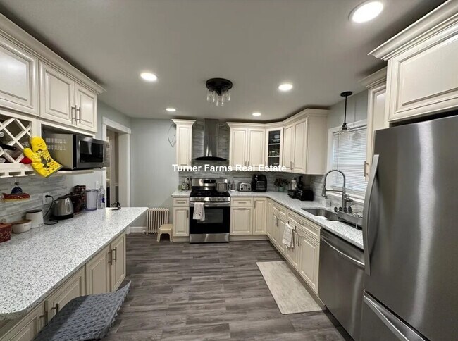 Photo - 132 George St Unit 1