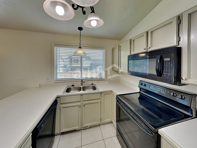Photo - 5544 Lopalena Cir
