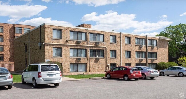 Building Photo - 912 22nd Ave Rental