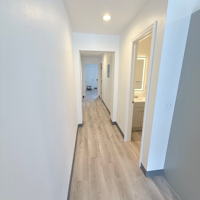 Photo - Woodsdale Apartments Holiday Island Unit 104