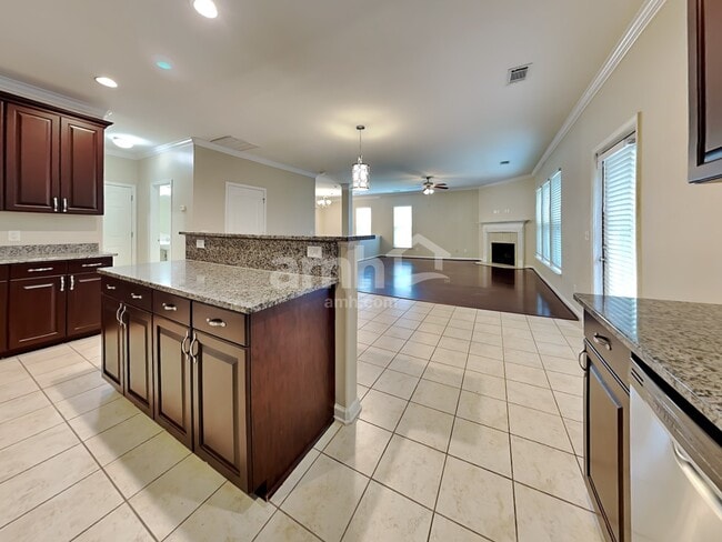 Photo - 160 Grayson Ave