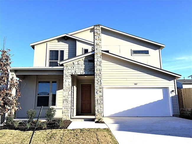 Building Photo - 5817 Monmarte Cove