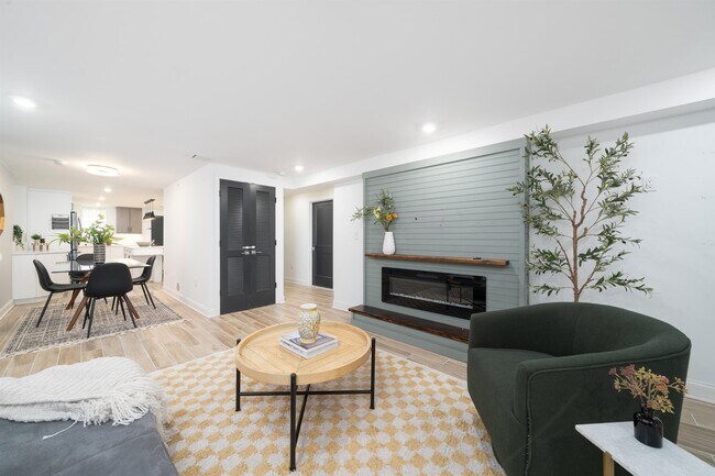 Photo - 201 Zabriskie St House