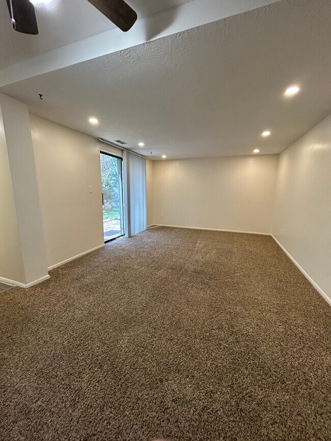 Photo - 722 East Side Dr Unidad 722 A