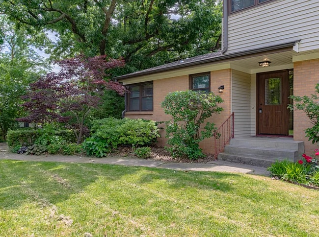 Photo - Beautiful 4 Bedroom / 3 Bath Home in the Heart of Manhattan, KS – Large Yard & Close to Campus