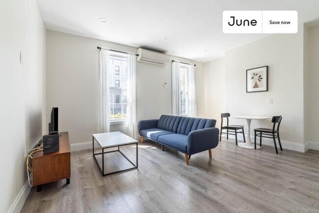 Building Photo - 39A Broome St