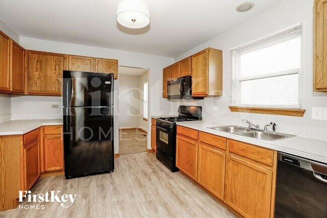 Photo - 1907 Vermette Cir