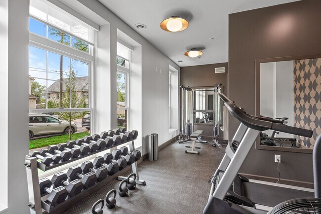 Photo - 1000 Main Street Apartments