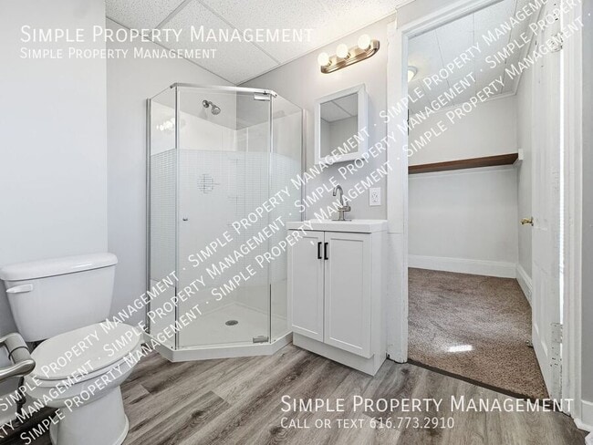 Photo - 615 Mc Reynolds Ave NW Unit 1