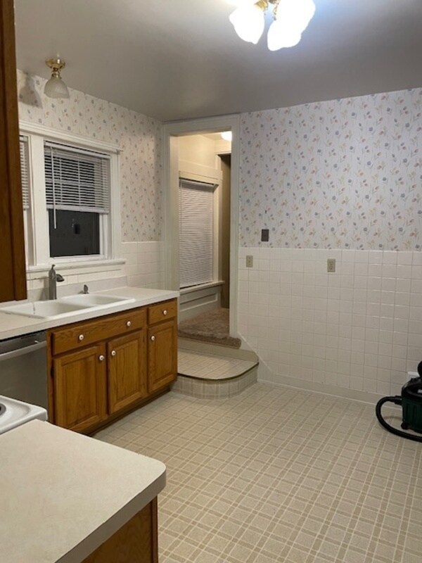 Photo - 514 School St