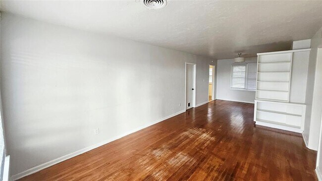 Photo - 2609 NW 49th St