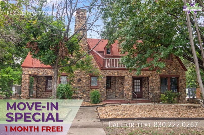 Building Photo - 1618 W Kings Hwy Unit 1618